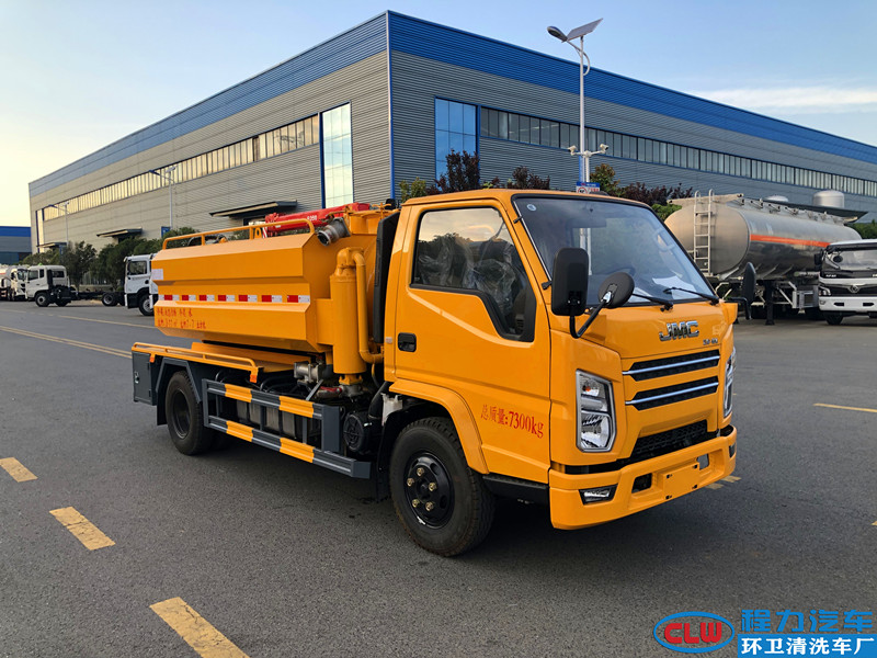 5.5江鈴順達清洗吸污車（國六） - (水環泵)